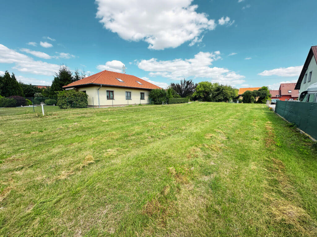 Stavební pozemek Křenovice 6