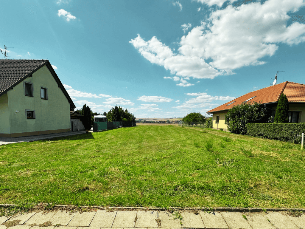 Stavební pozemek Křenovice 9